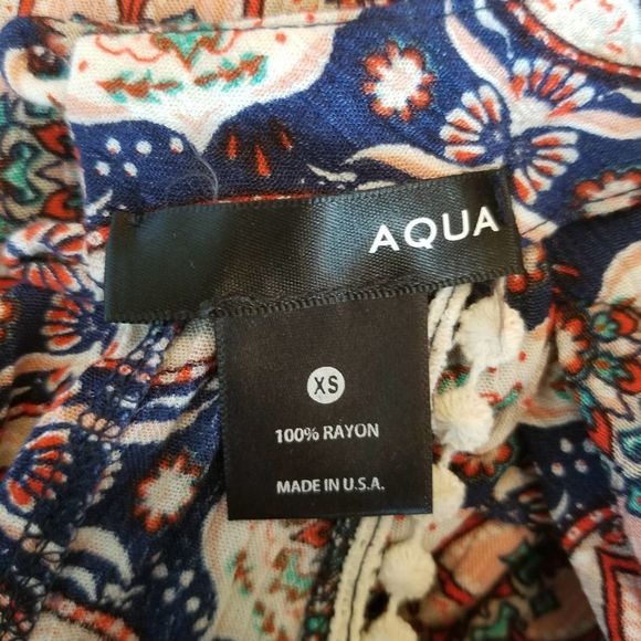 Aqua Floral Circle Pattern V-Neck Romper XS - Picture 7 of 7